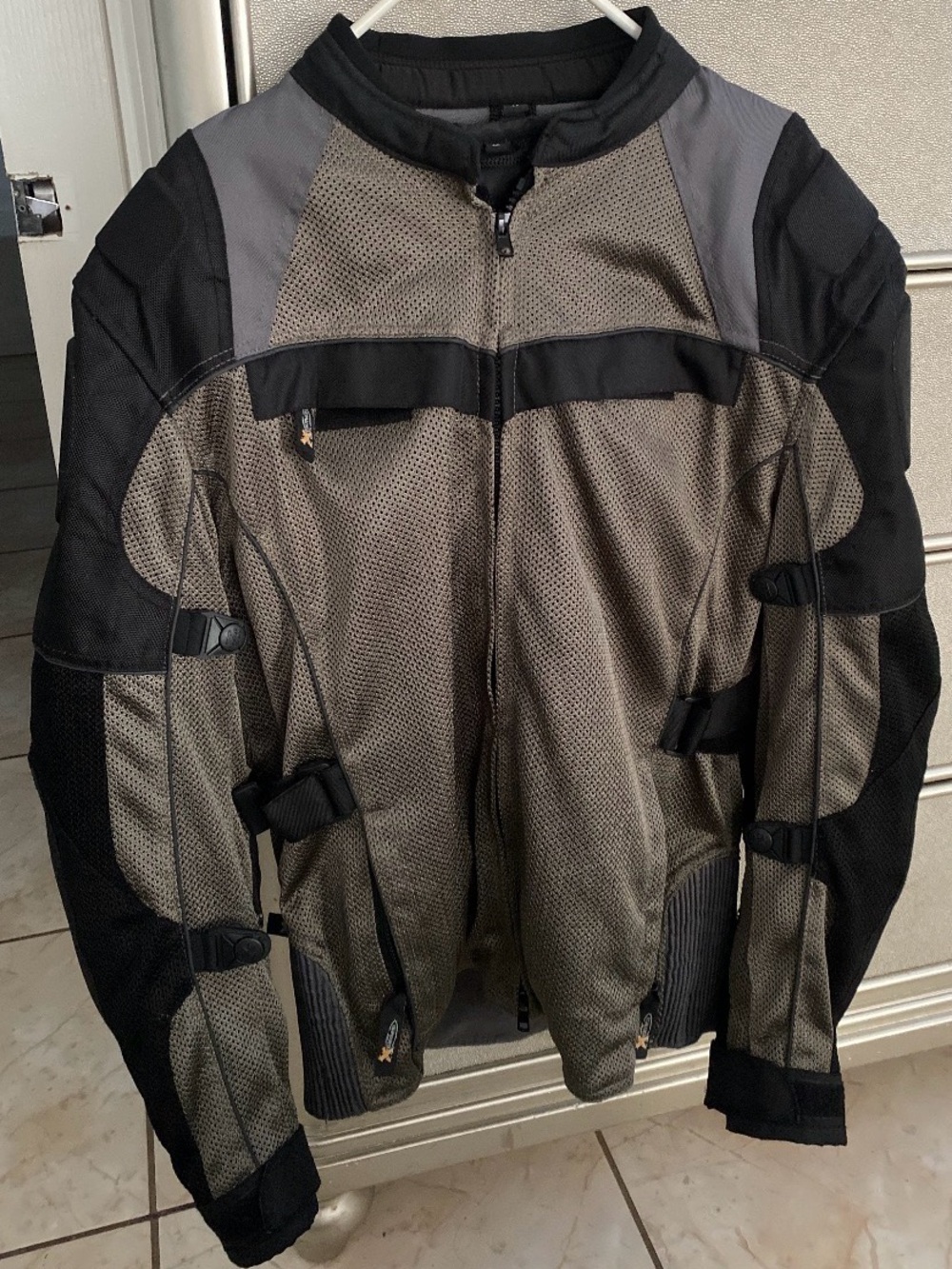 Men's Black and Gray Breathable Motorcycle Jacket